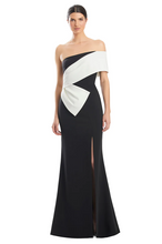 Load image into Gallery viewer, Alexander by Daymor  - Dress -  1981