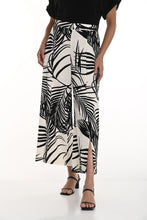 Load image into Gallery viewer, Frank Lyman  –  Pant - 256200