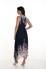 Load image into Gallery viewer, Frank Lyman  - Dress  -  256712U
