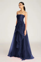 Load image into Gallery viewer, Theia - Dress -  8817572
